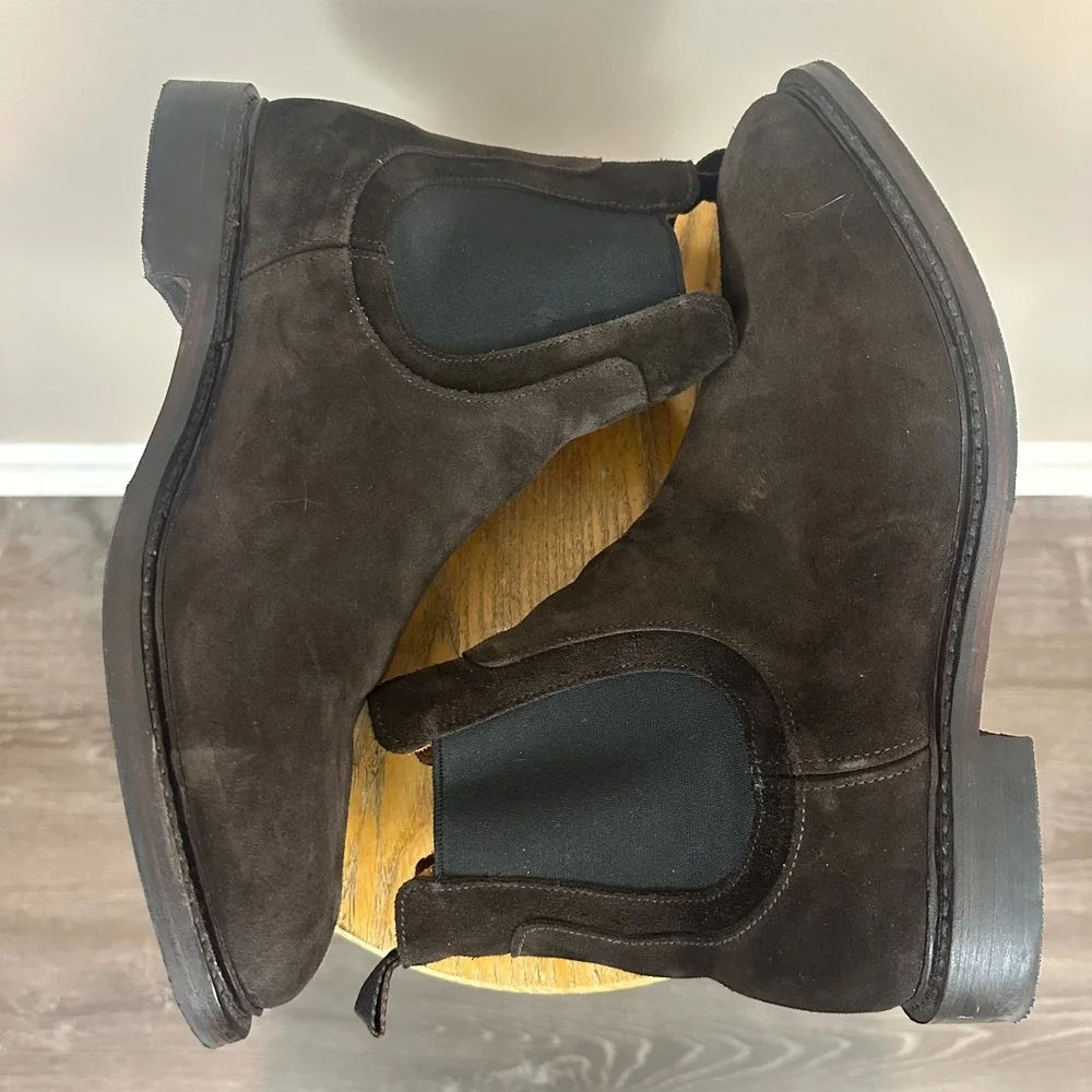 Allen Edmonds Tanner Men 10.5 Chelsea Boot Suede Chocolate Leather Weatherproof
